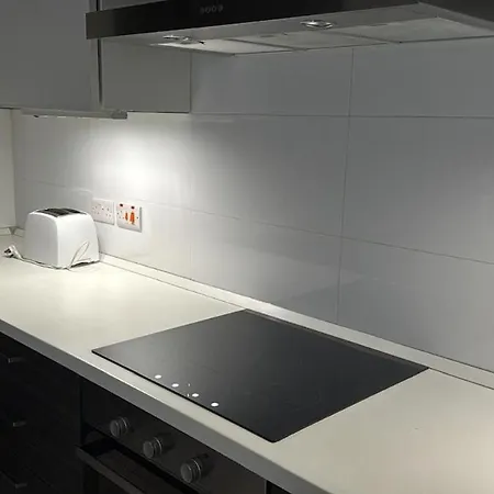 Balutta 3 Bedroom 3 Bathroom Слима