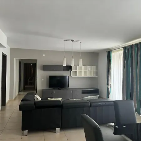 Balutta 3 Bedroom 3 Bathroom Appartamento