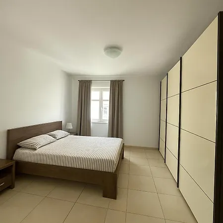Appartamento Balutta 3 Bedroom 3 Bathroom *